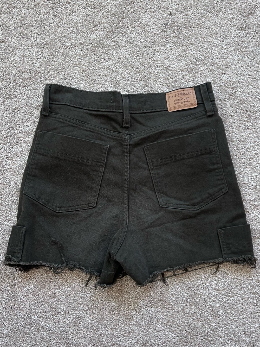 Signature by Levi Strauss Heritage High Rise Loose Straight Shorts Olive Green 4 - Picture 8 of 9